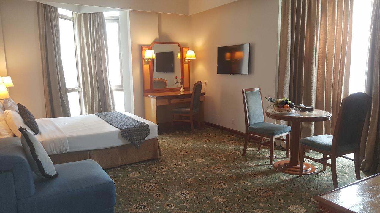 Phoenicia Hotel Manama Exterior photo