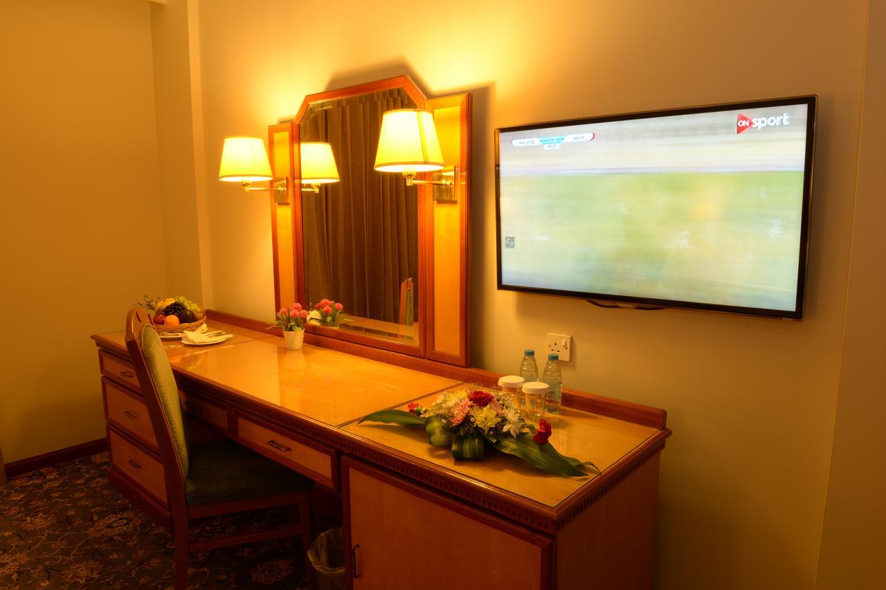 Phoenicia Hotel Manama Exterior photo