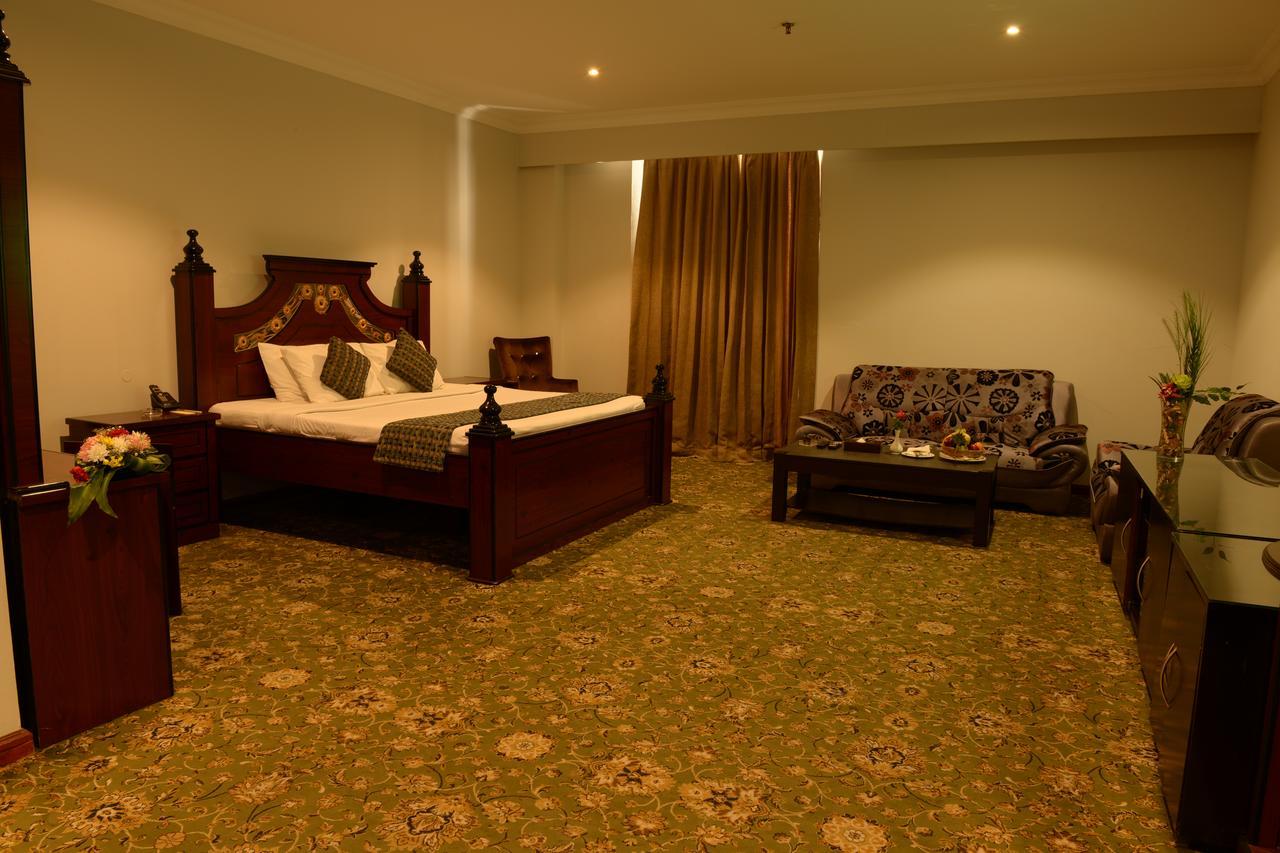 Phoenicia Hotel Manama Exterior photo