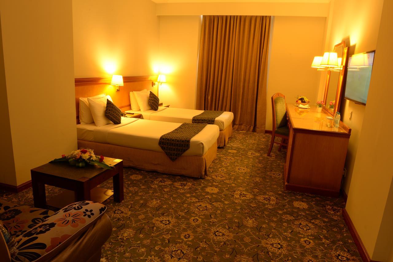 Phoenicia Hotel Manama Exterior photo